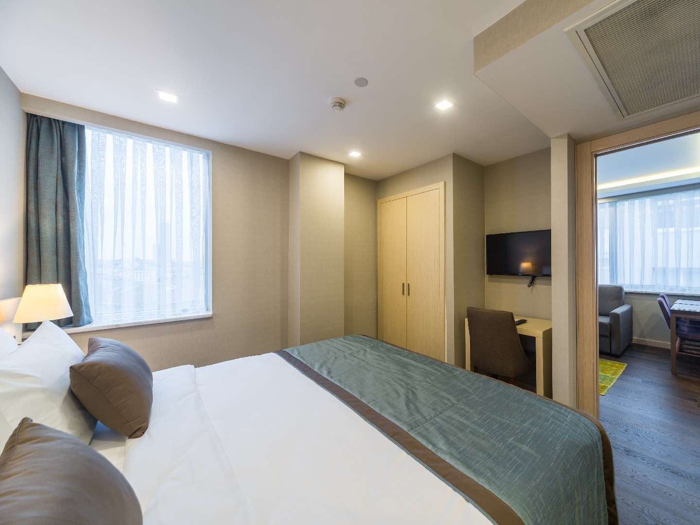 Deluxe Suite Room Monapart Hotel (2)
