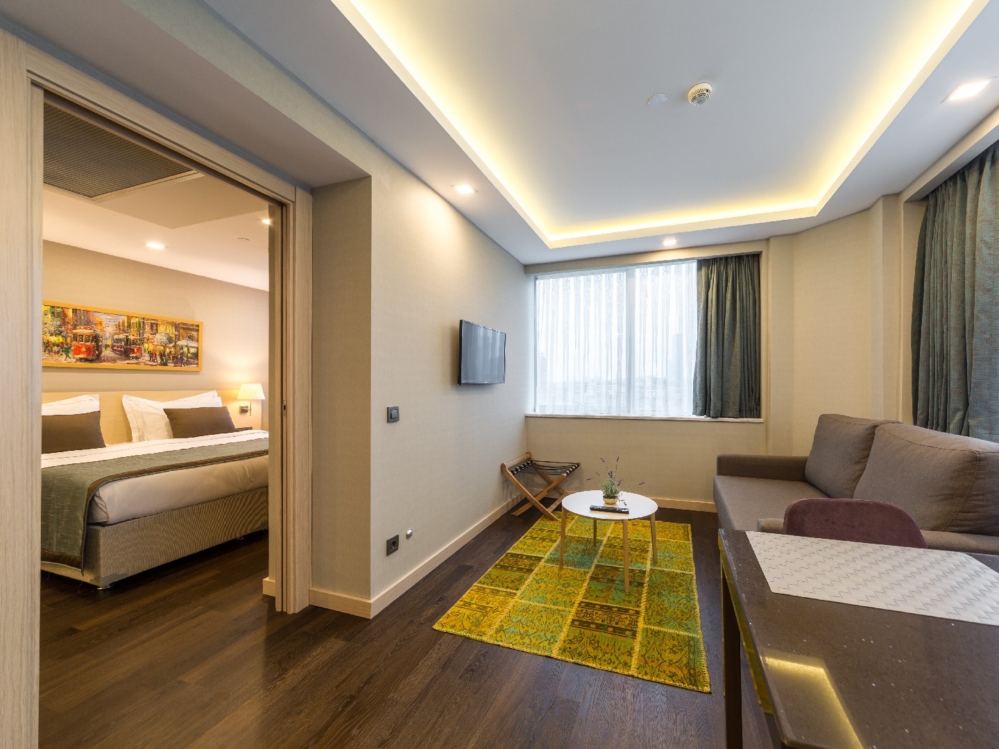 Deluxe Suite Room Monapart Hotel (7)