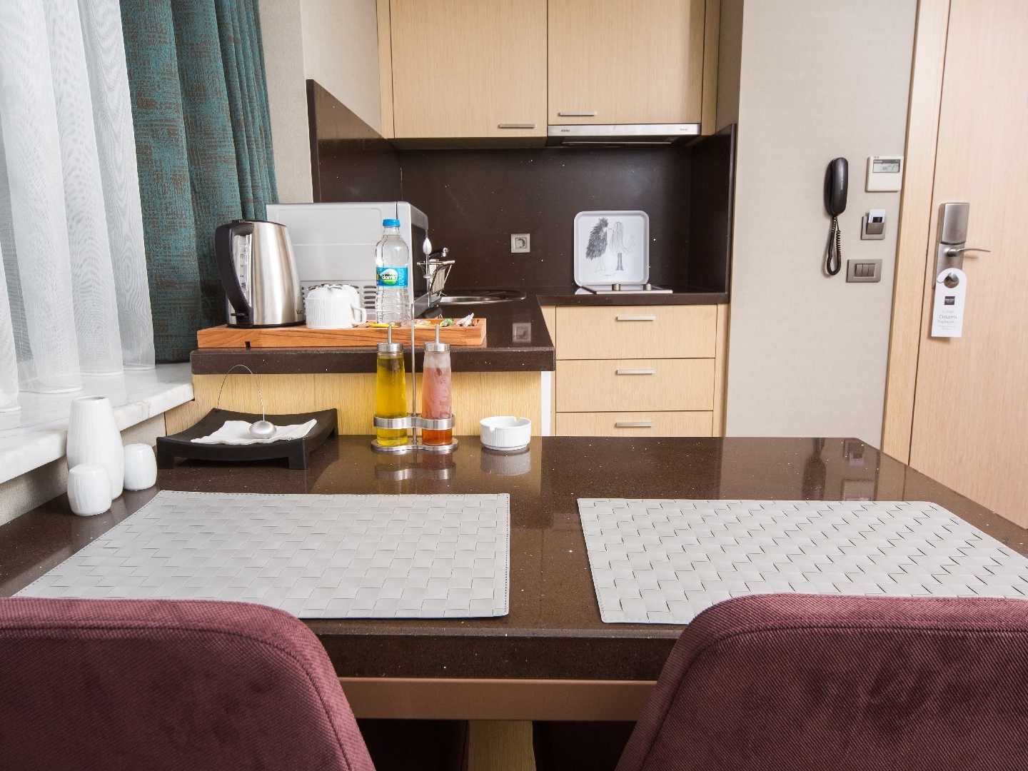 Deluxe Suite Room Monapart Hotel (9)