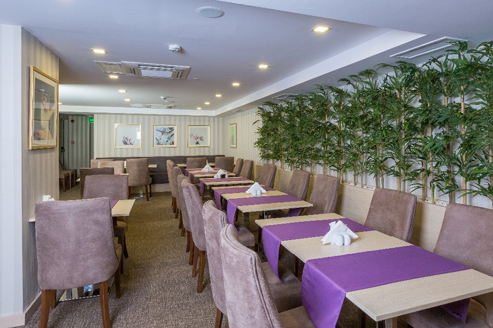 Monopart Hotel Restaurant