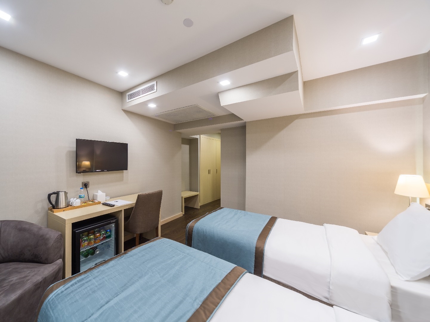 Superior Room Monopart Hotel (11)