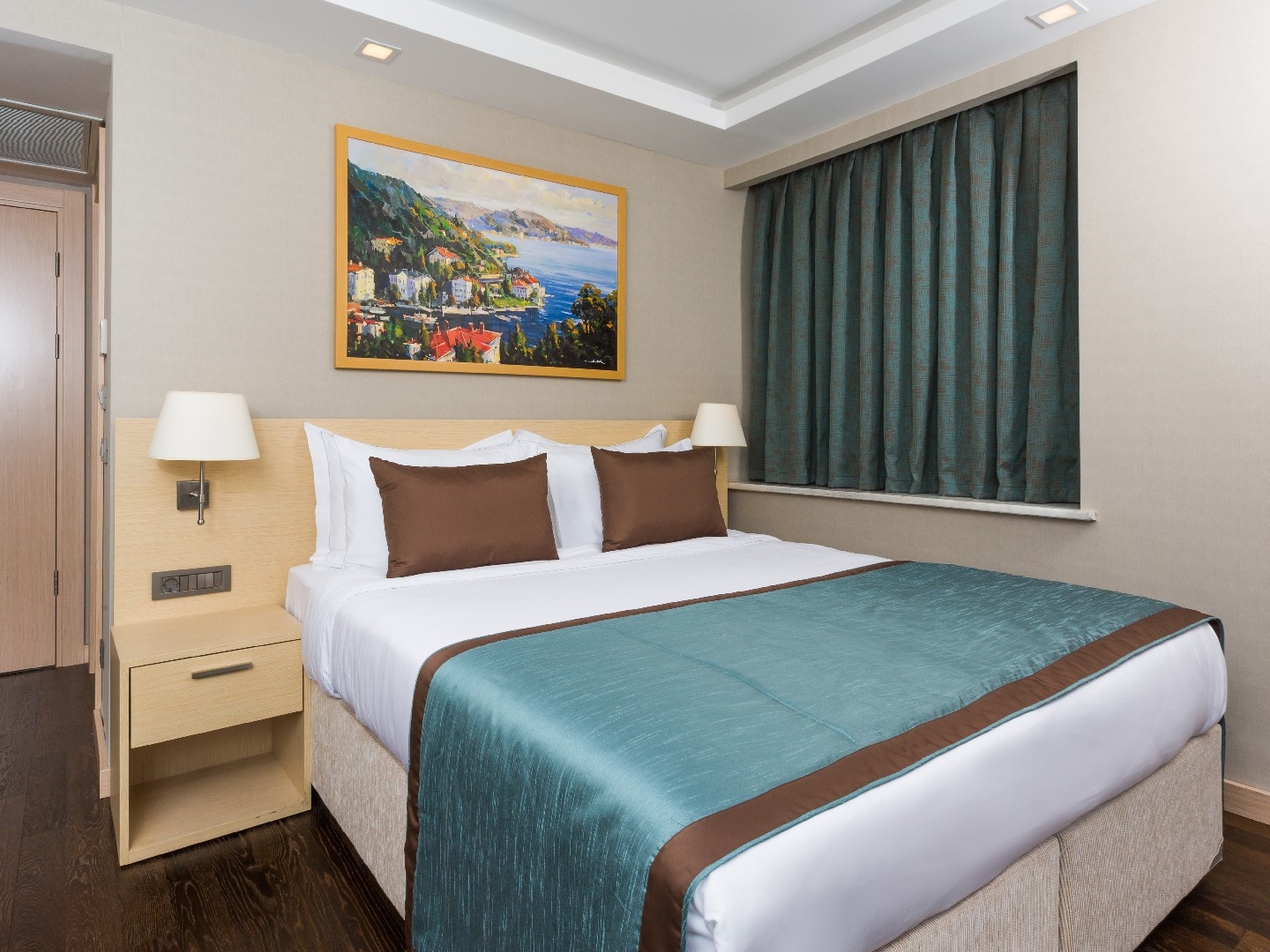 Superior Room Monopart Hotel (2)