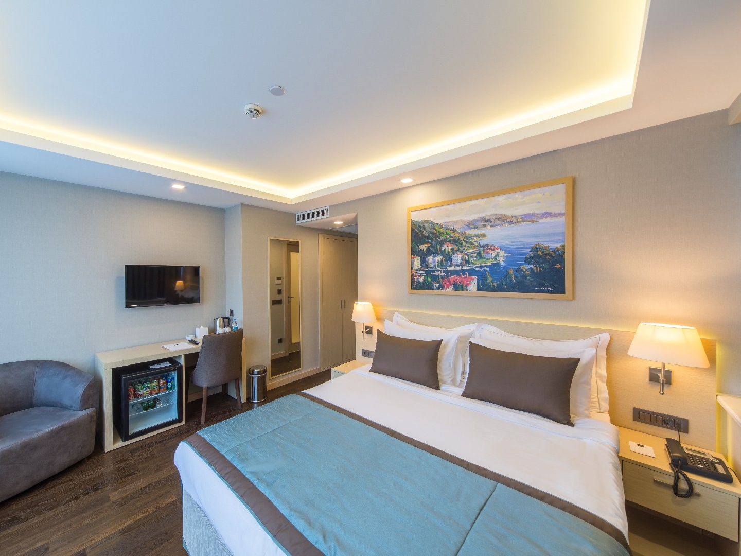 Superior Room Monopart Hotel (5)