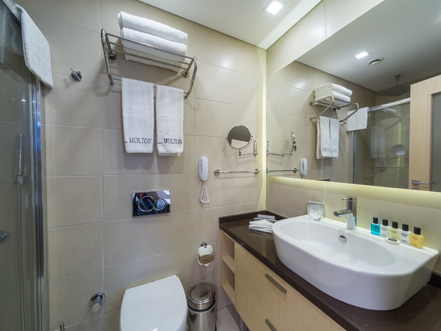 Superior Room Monopart Hotel (8)